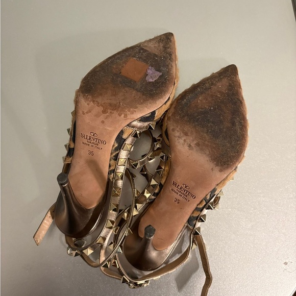 Valentino rockstud leopard print tea strap pumps - Picture 5 of 5